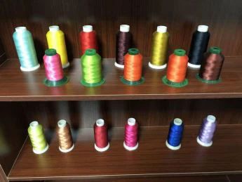 Filament polyester borduurgaren